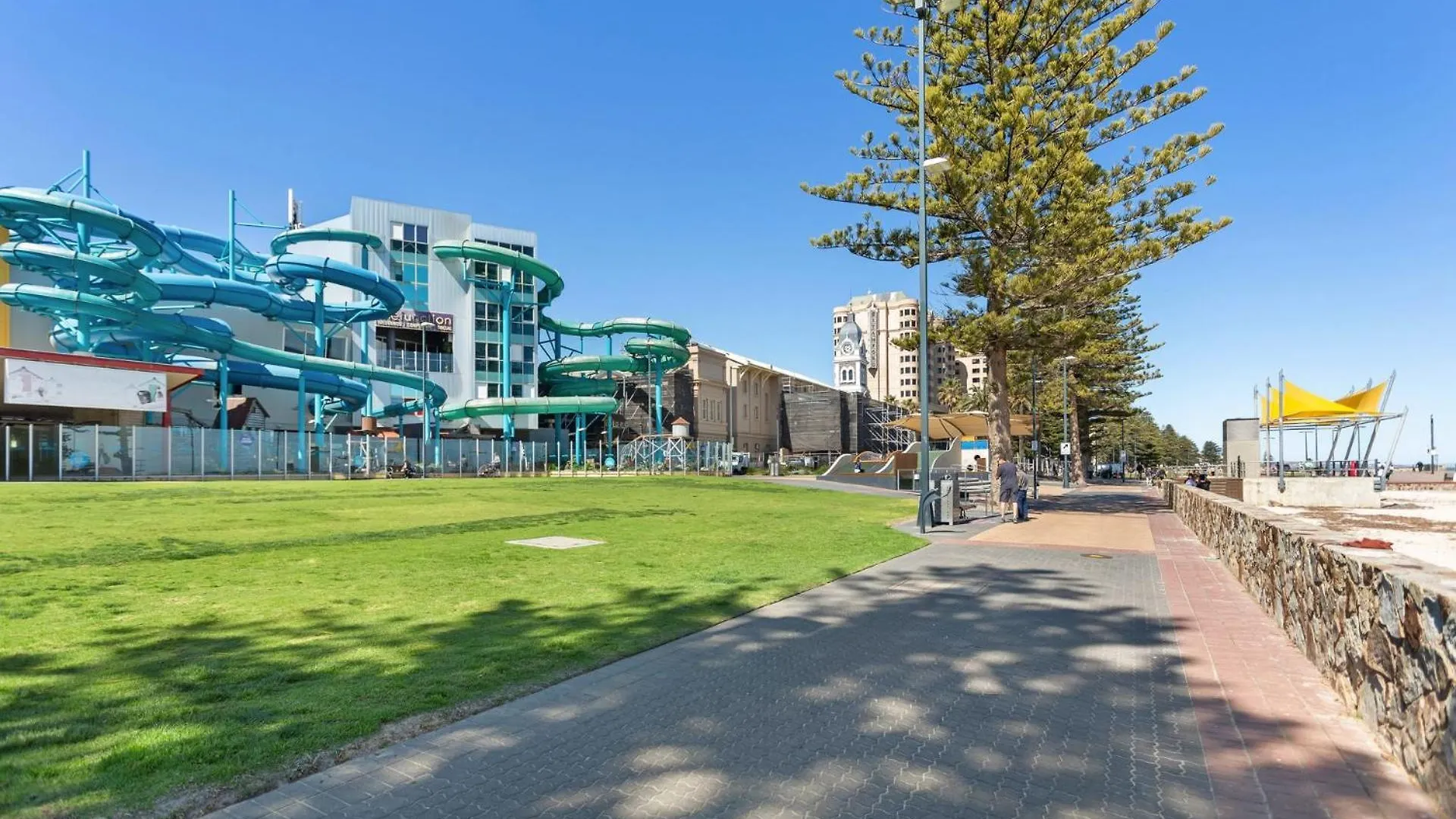 Belle Escapes - Sea The Views Apartment Glenelg