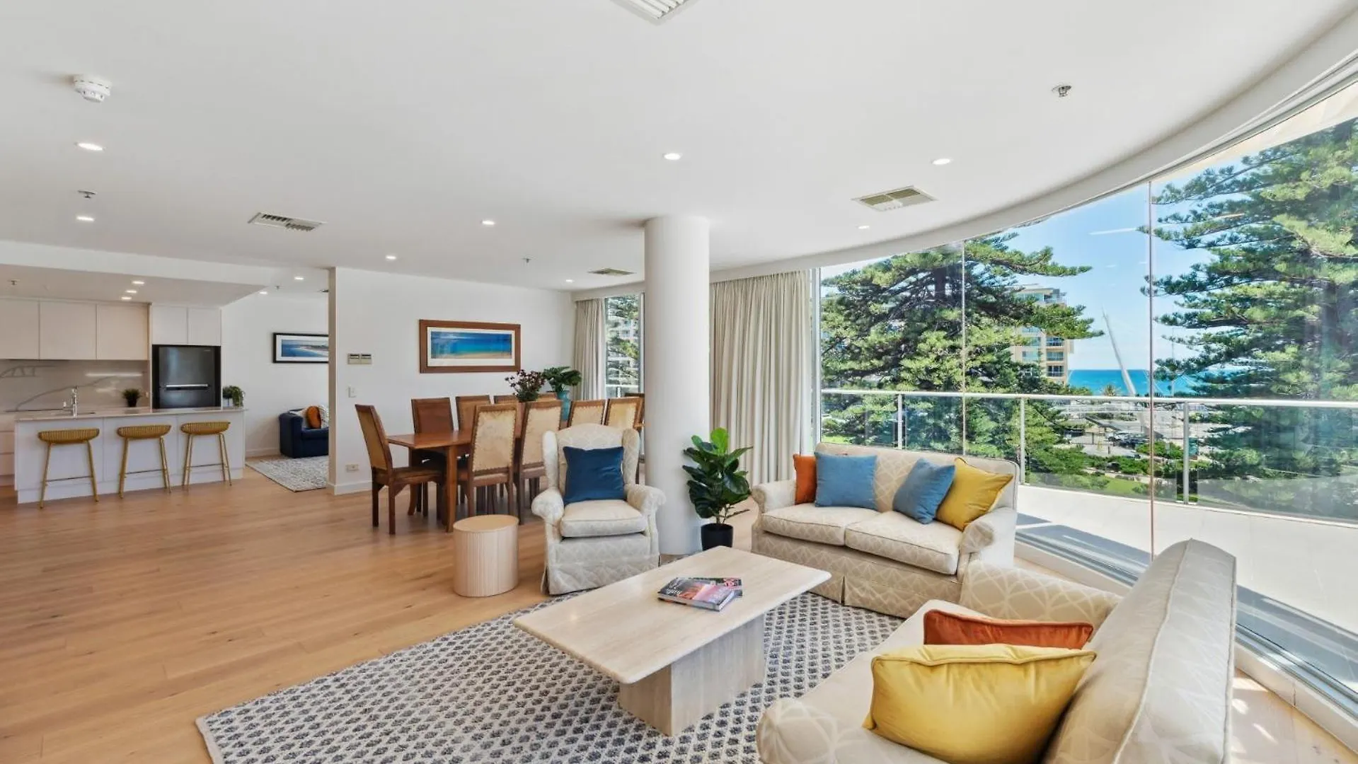 Belle Escapes - Sea The Views Apartment Glenelg